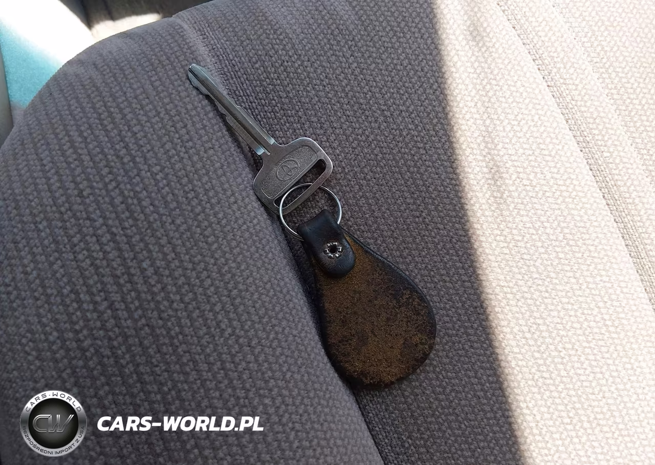 1998 Toyota Camry Ce VIN:4T1BG22K3WU258136 - 11