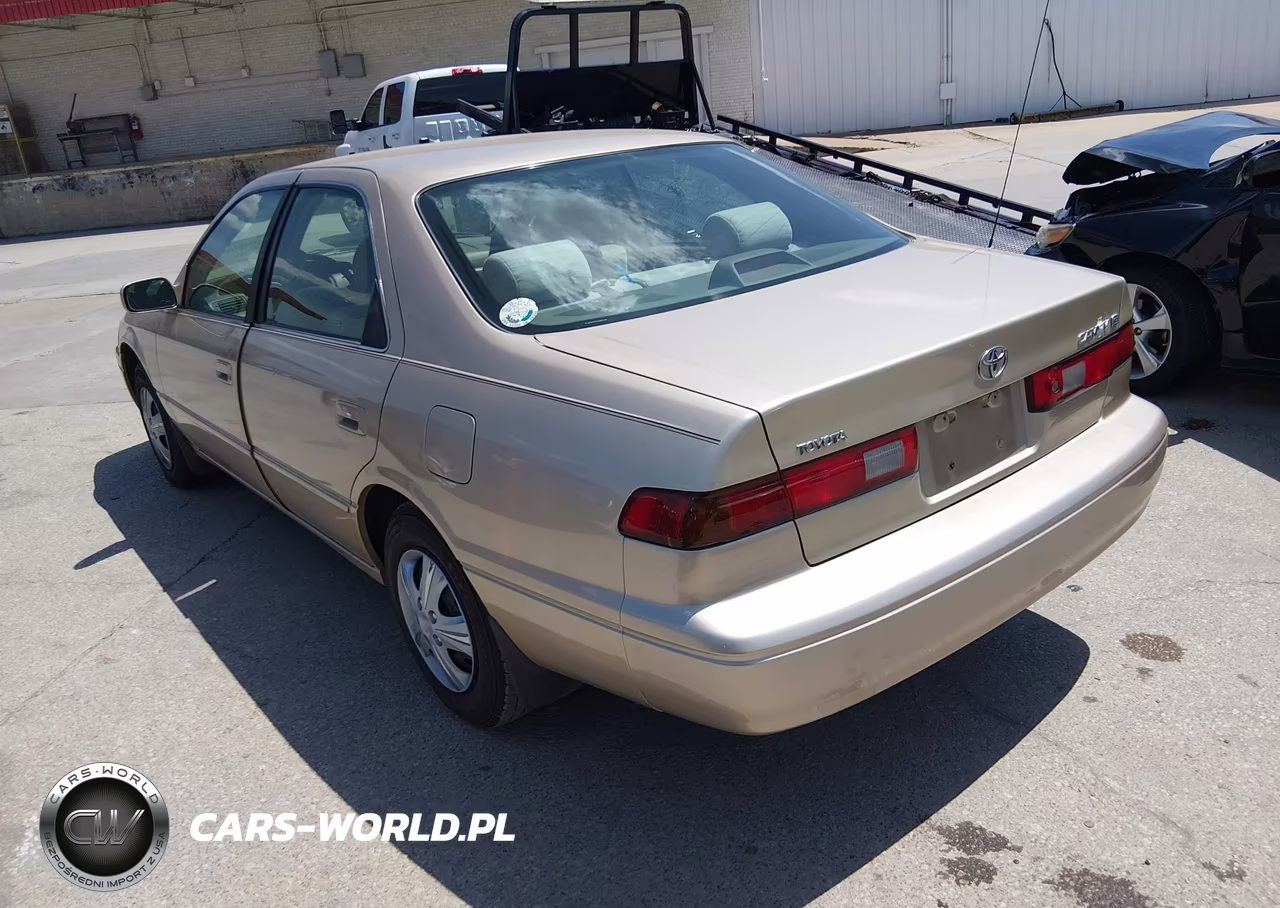 1998 Toyota Camry Ce VIN:4T1BG22K3WU258136 - 3
