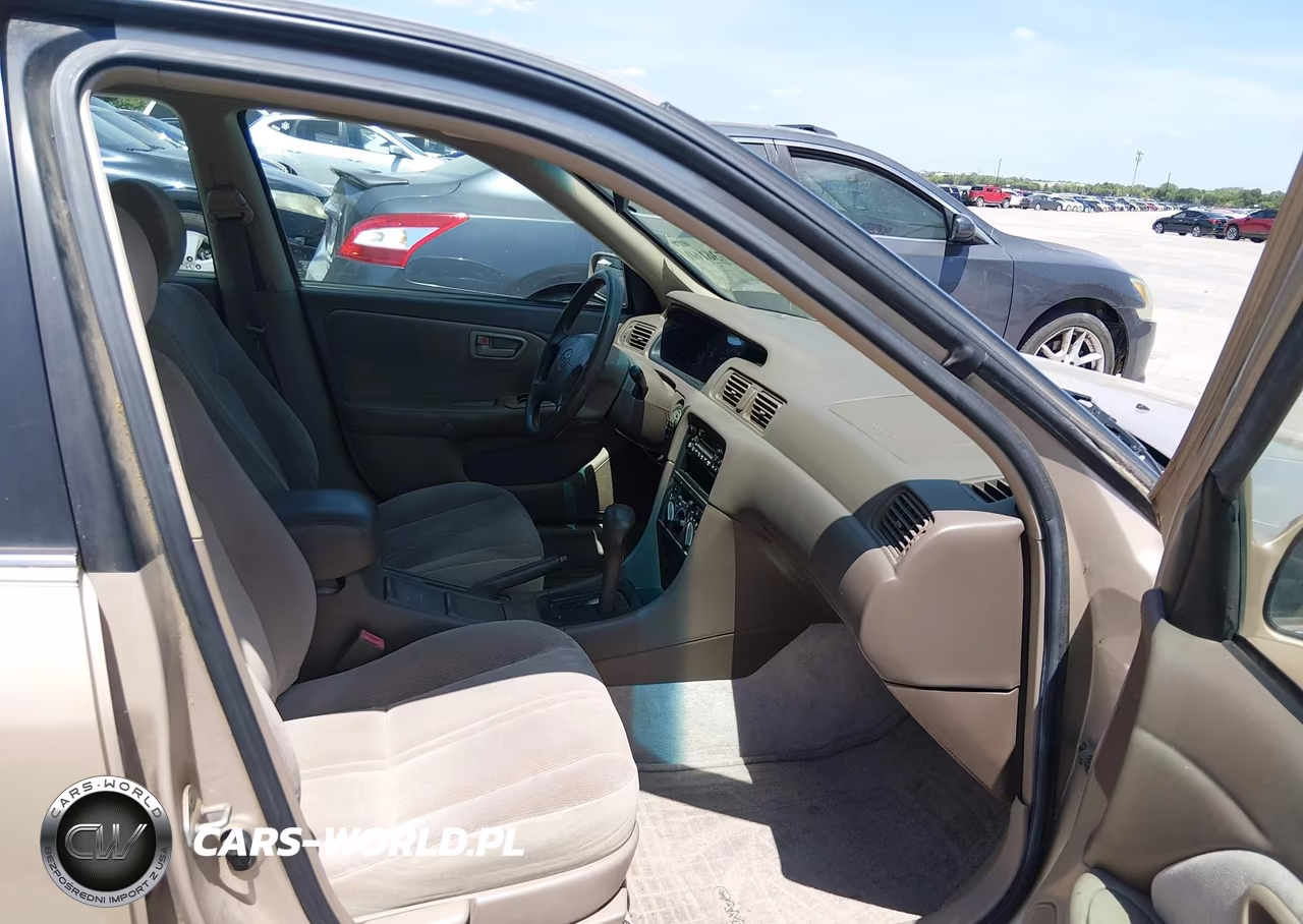 1998 Toyota Camry Ce VIN:4T1BG22K3WU258136 - 5