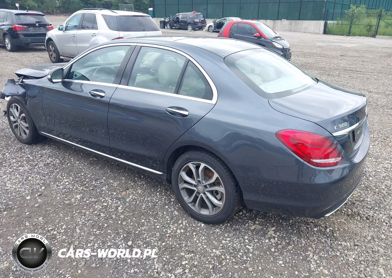 2015 Mercedes-Benz C 300 4Matic VIN:55SWF4KB8FU027700 - 3