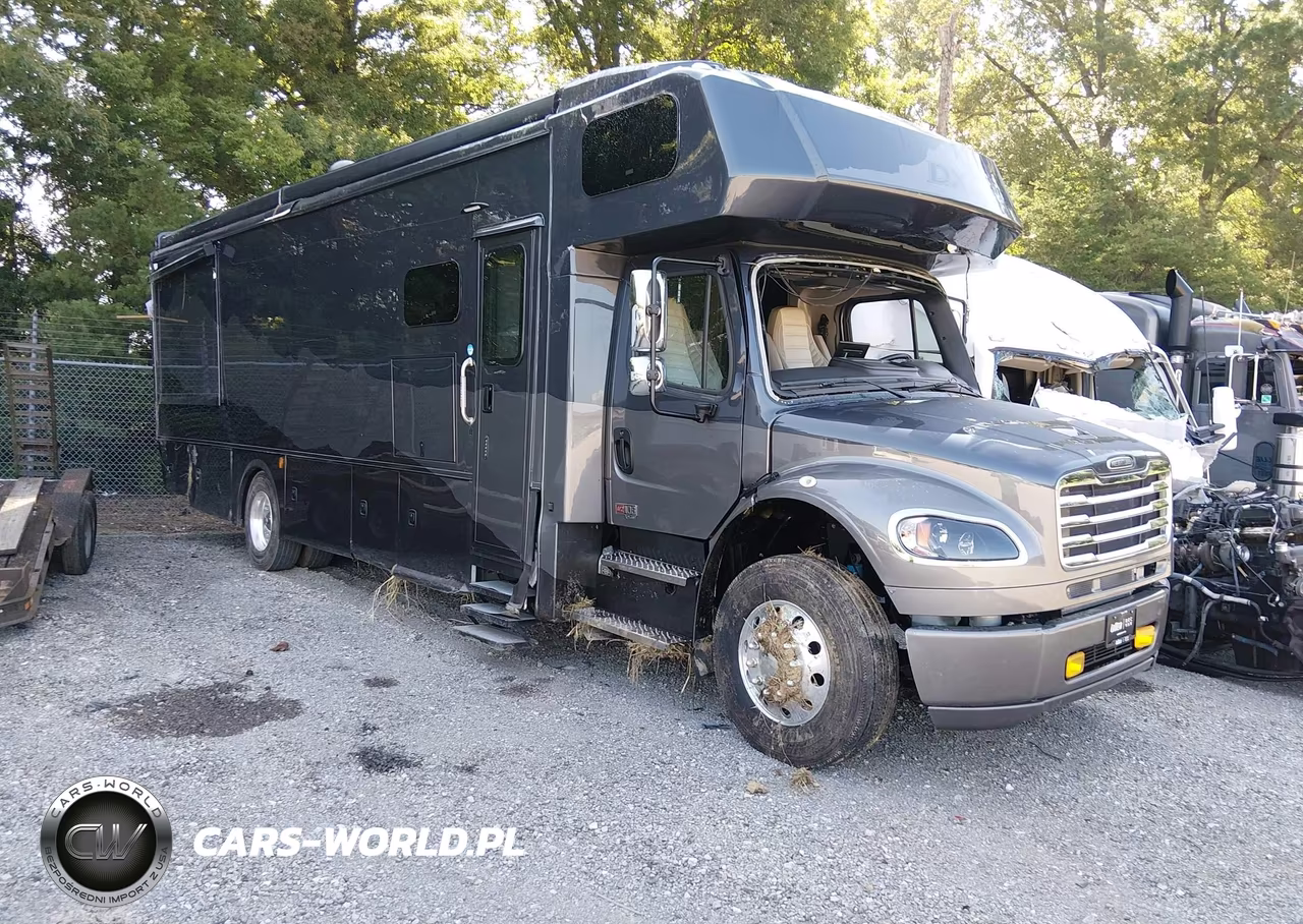 2025 Freightliner M2 106