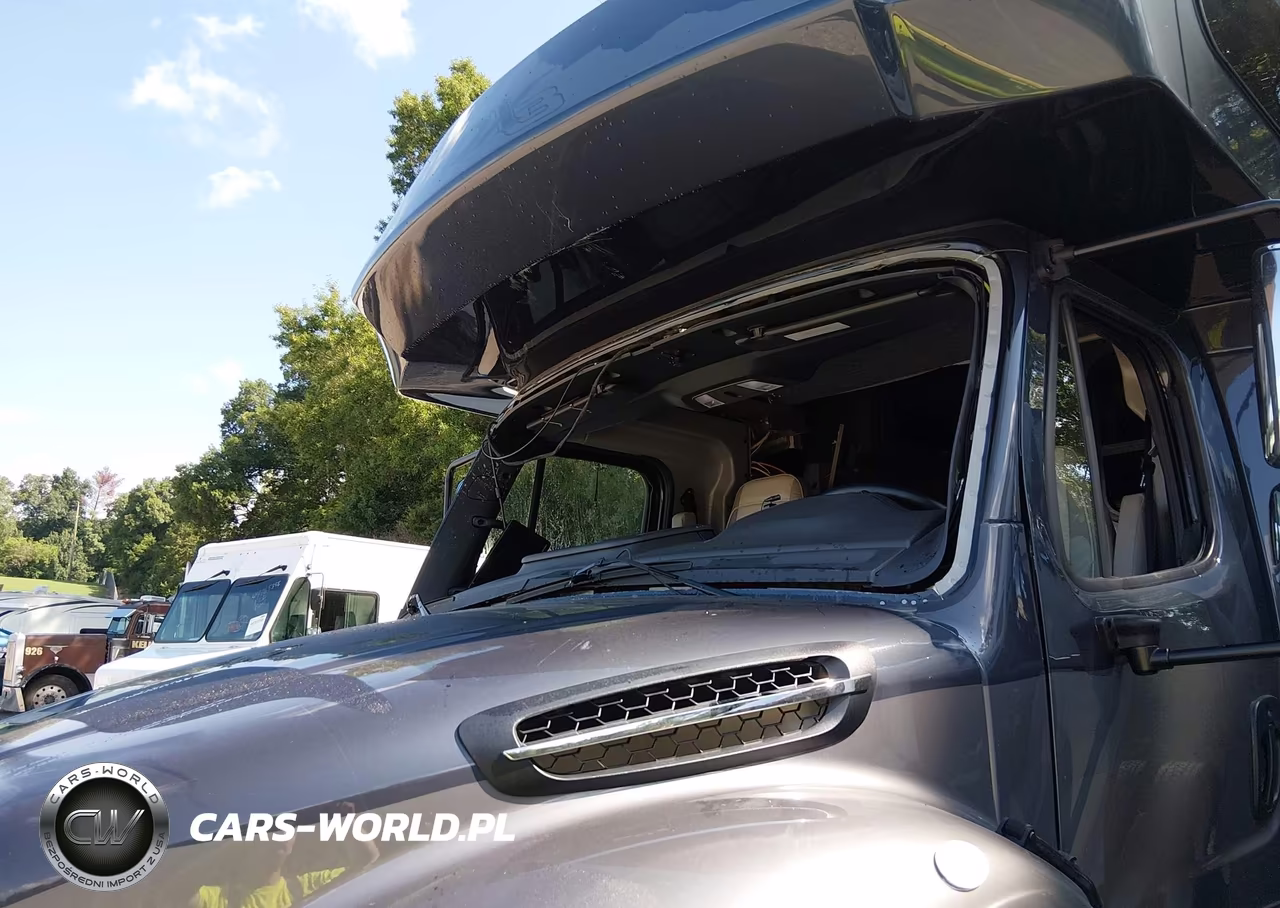 2025 Freightliner M2 106 VIN:1FVACXFE4SHVW9871 - 6