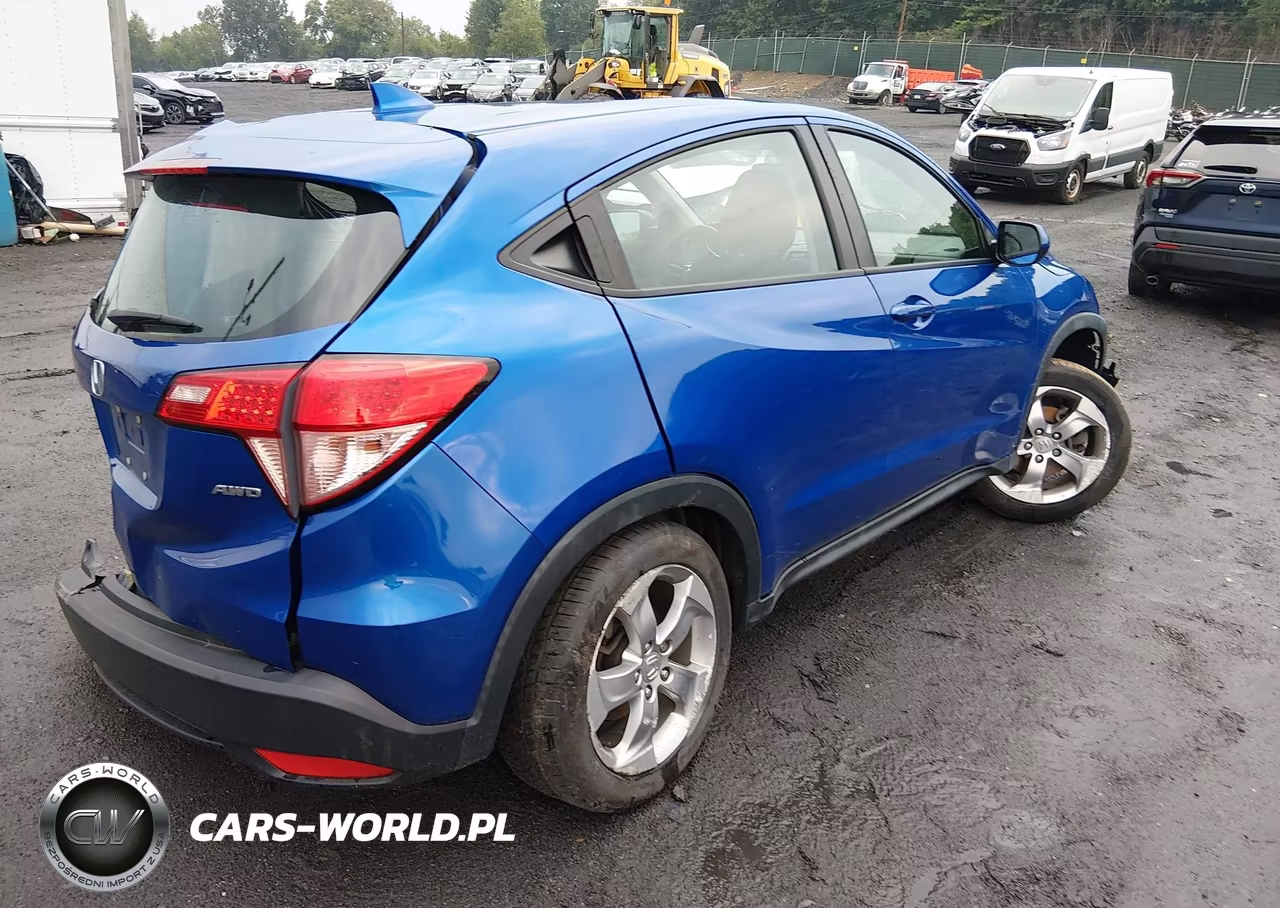 2018 Honda Hr-V Lx VIN:3CZRU6H31JG729192 - 4