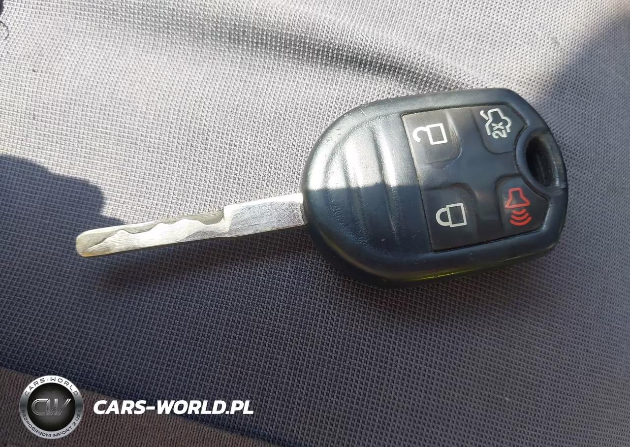 2016 Ford Fiesta S VIN:3FADP4TJ1GM208426 - 11