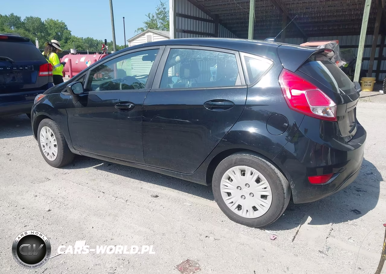 2016 Ford Fiesta S VIN:3FADP4TJ1GM208426 - 3