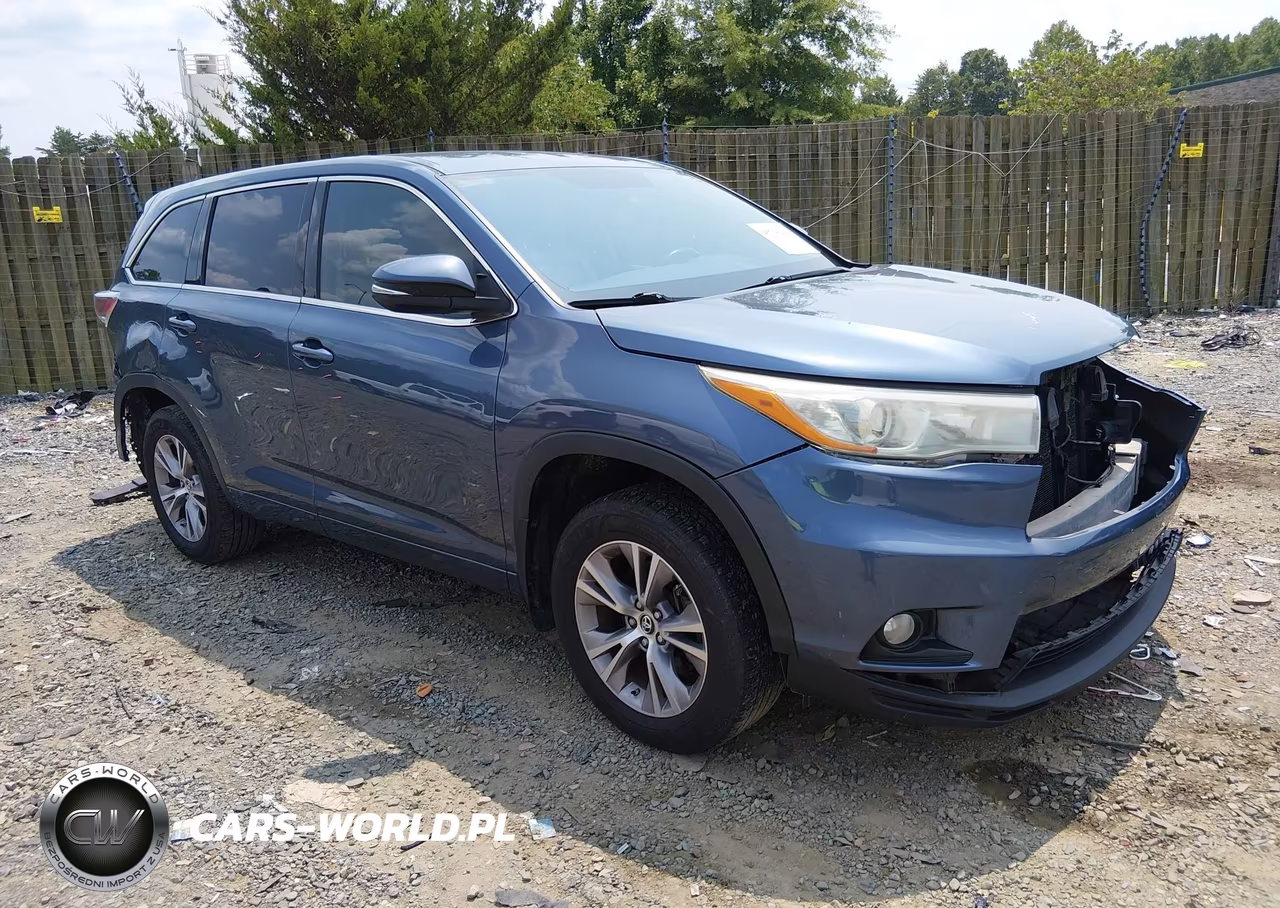 2016 Toyota Highlander Le Plus V6
