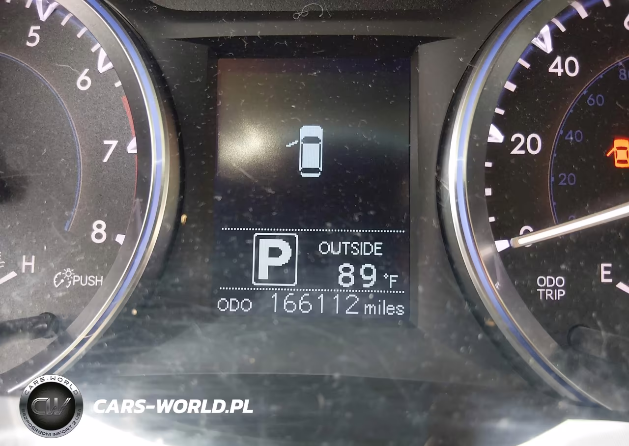 2016 Toyota Highlander Le Plus V6 VIN:5TDBKRFH3GS323812 - 15