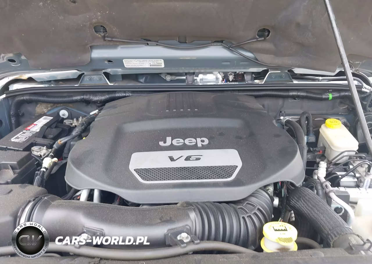 2014 Jeep Wrangler Unlimited Sahara VIN:1C4HJWEG7EL270468 - 10
