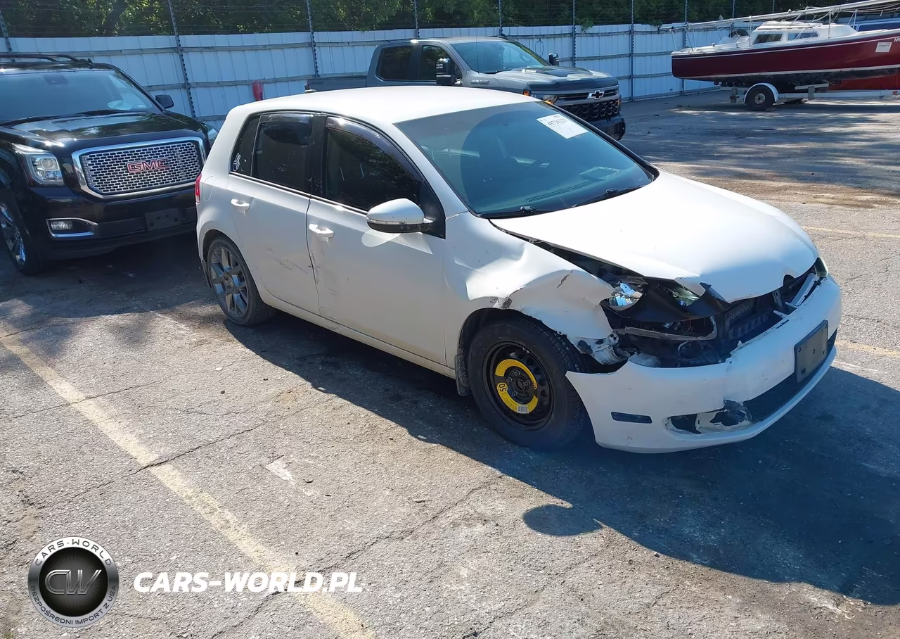 2013 Volkswagen Golf 2.0L Tdi 4-Door