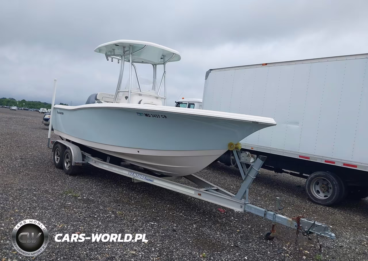 2015 Tidewater Center Console
