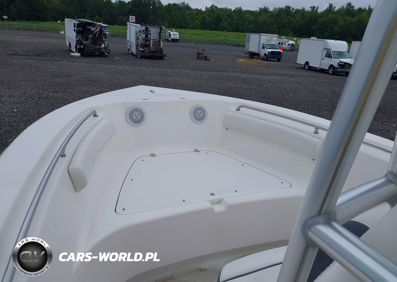 2015 Tidewater Center Console VIN:NLPTC123J415 - 12