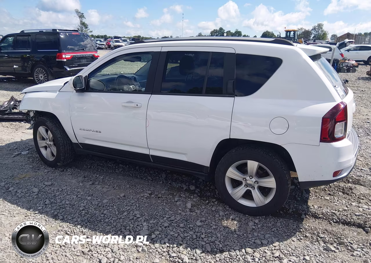 2015 Jeep Compass High Altitude Edition VIN:1C4NJDEB5FD168772 - 3