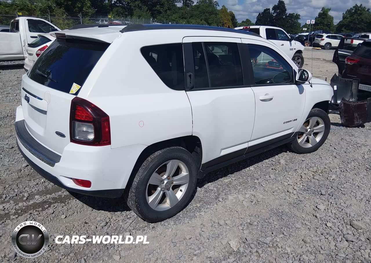 2015 Jeep Compass High Altitude Edition VIN:1C4NJDEB5FD168772 - 4