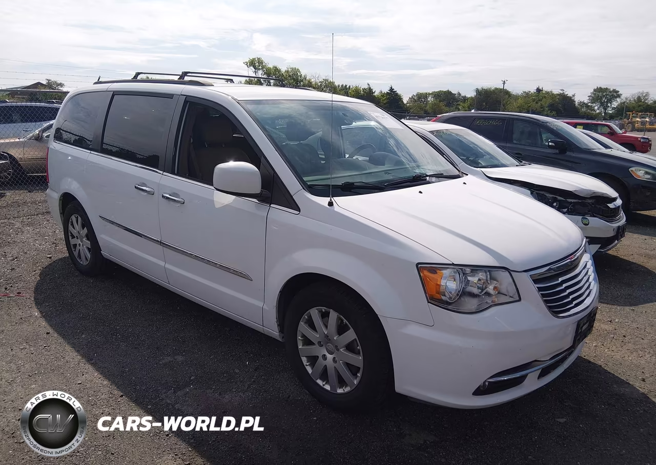 2016 Chrysler Town & Country Touring – zdjęcie 1 z 16