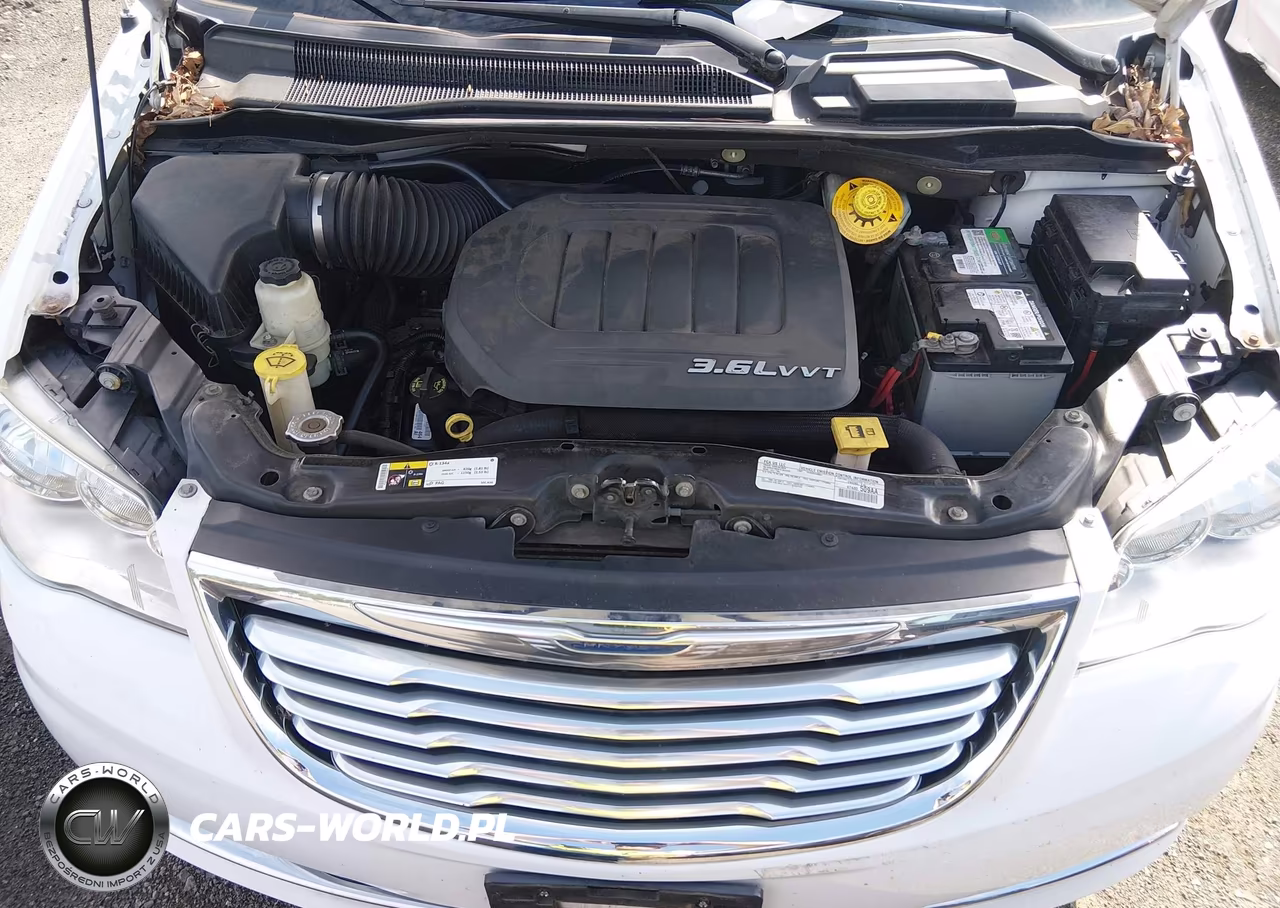 2016 Chrysler Town & Country Touring VIN:2C4RC1BG8GR119414 - 10