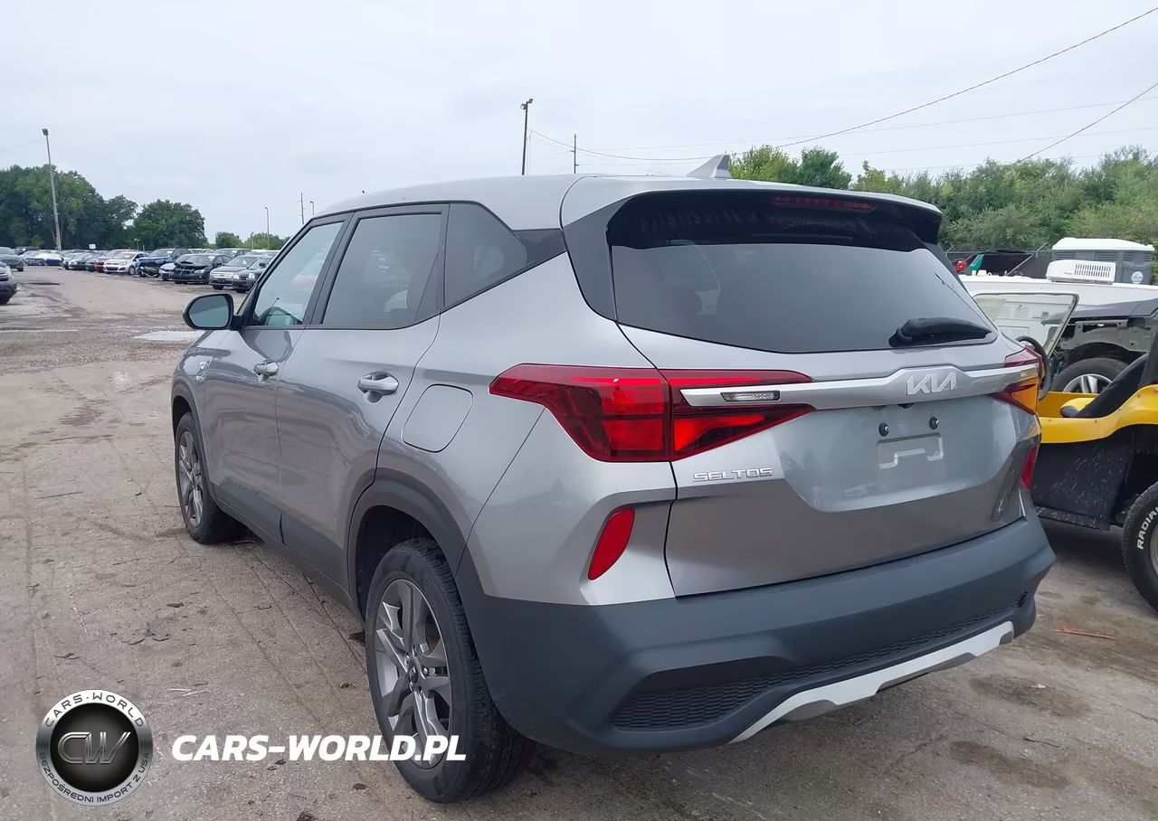 2022 Kia Seltos Lx VIN:KNDEPCAA6N7252263 - 3