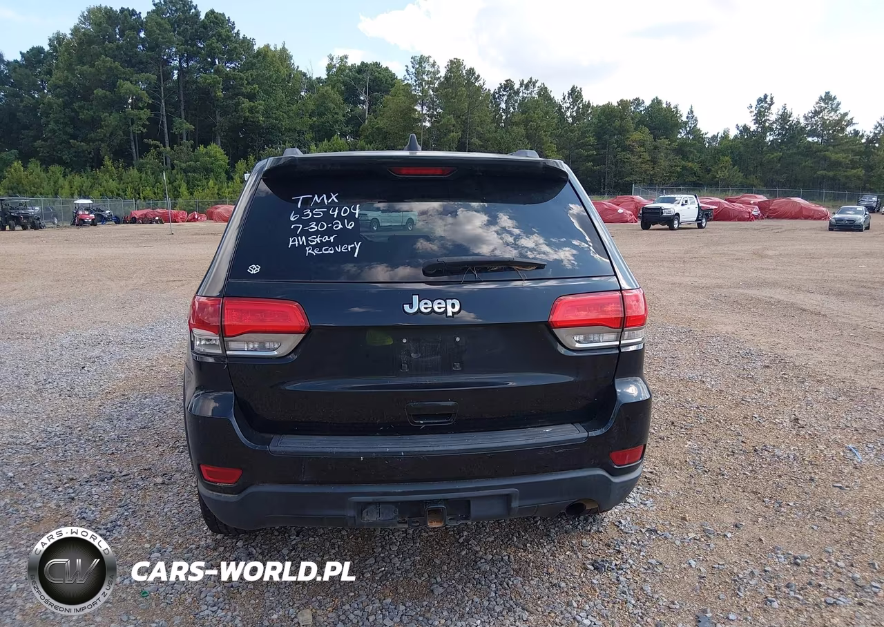 2015 Jeep Grand Cherokee Laredo VIN:1C4RJEAG2FC635404 - 16