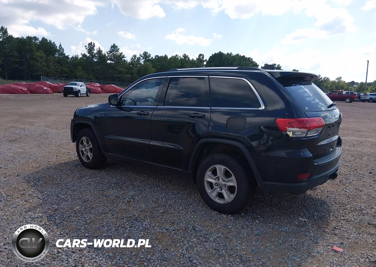 2015 Jeep Grand Cherokee Laredo VIN:1C4RJEAG2FC635404 - 3