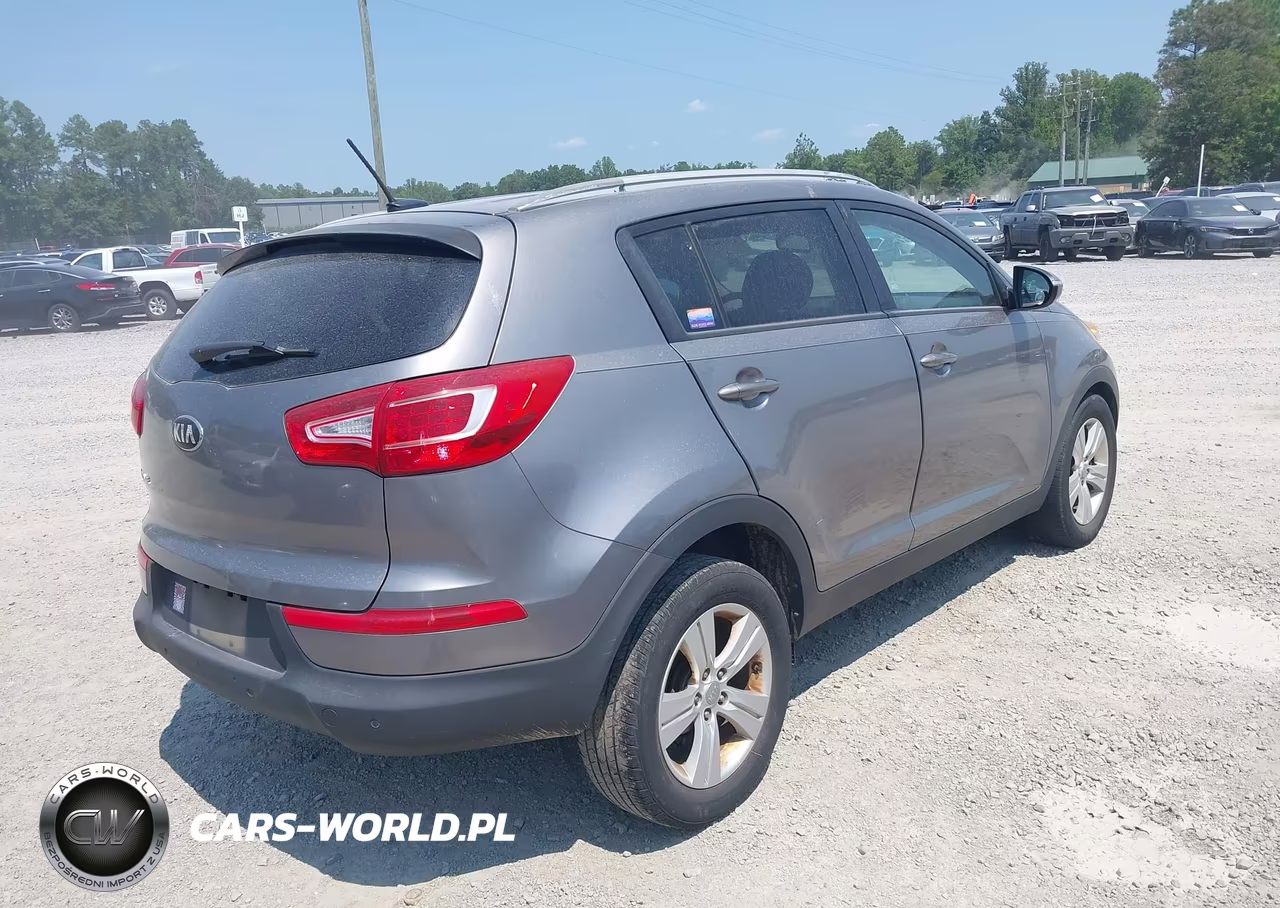2013 Kia Sportage Lx VIN:KNDPB3A27D7477600 - 4