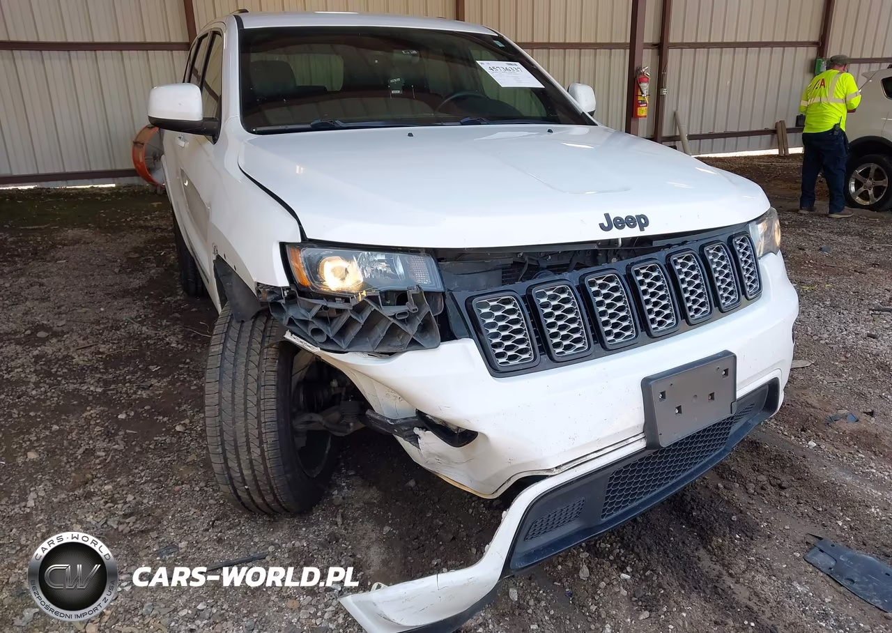 2018 Jeep Grand Cherokee Altitude 4X4 VIN:1C4RJFAG1JC189440 - 6