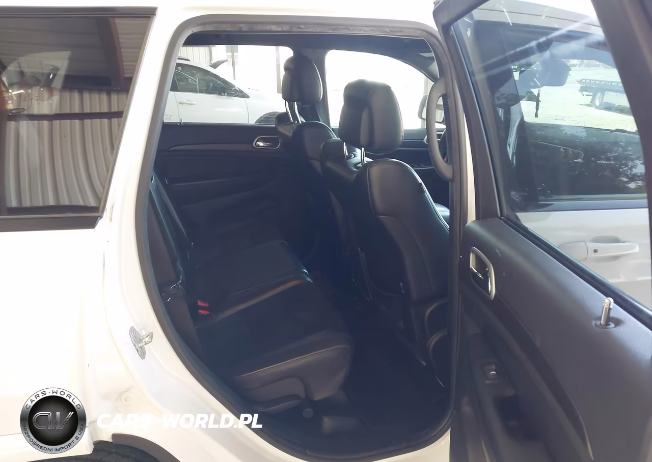 2018 Jeep Grand Cherokee Altitude 4X4 VIN:1C4RJFAG1JC189440 - 8