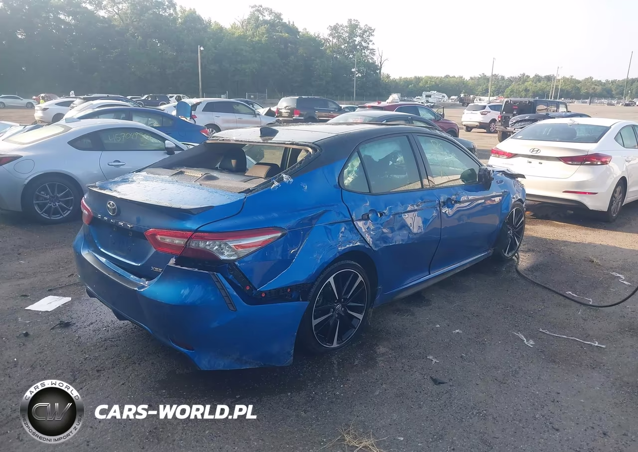 2018 Toyota Camry Xse V6 VIN:4T1BZ1HK2JU013199 - 4