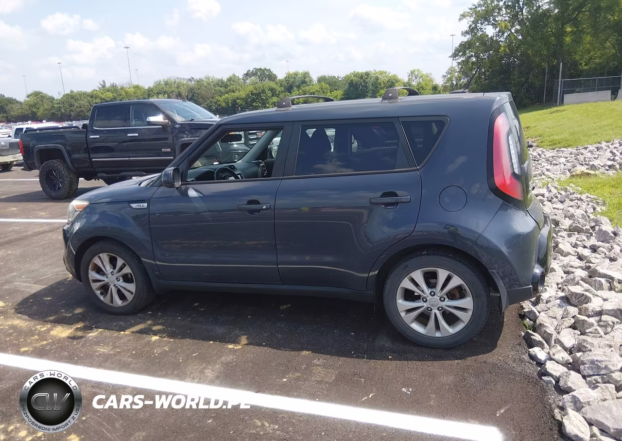 2016 Kia Soul + VIN:KNDJP3A53G7330633 - 13