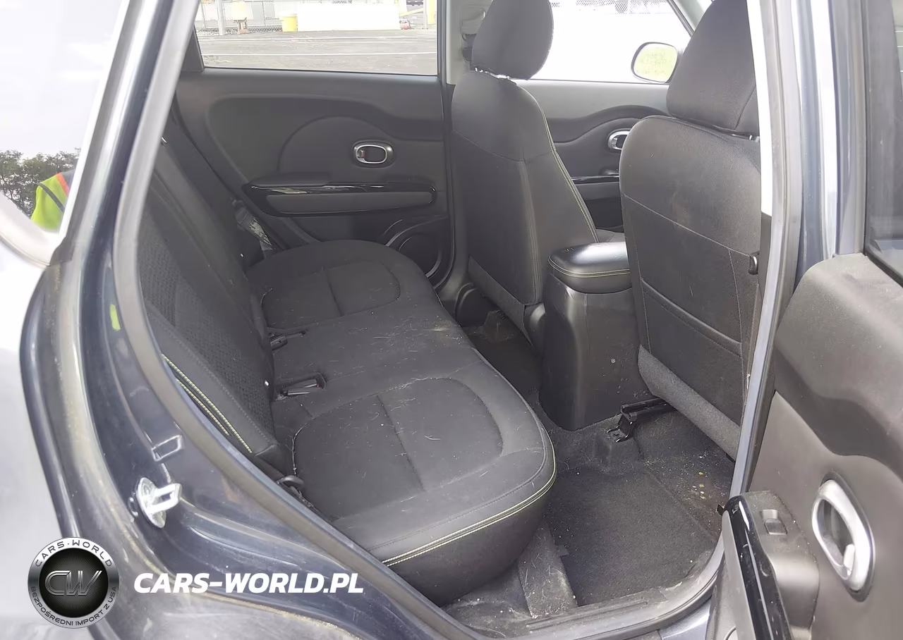 2016 Kia Soul + VIN:KNDJP3A53G7330633 - 8