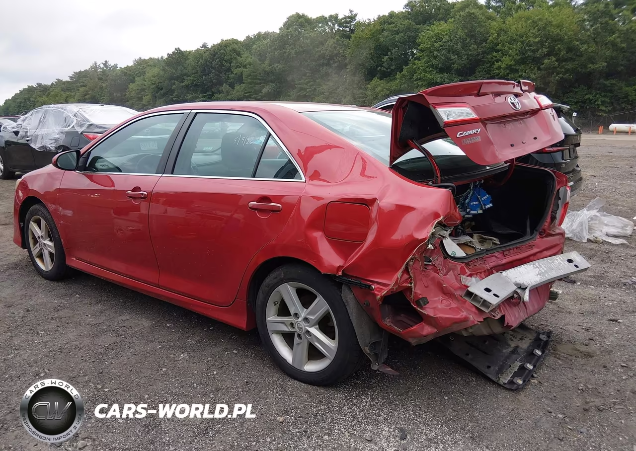 2013 Toyota Camry Se VIN:4T1BF1FK5DU648319 - 3
