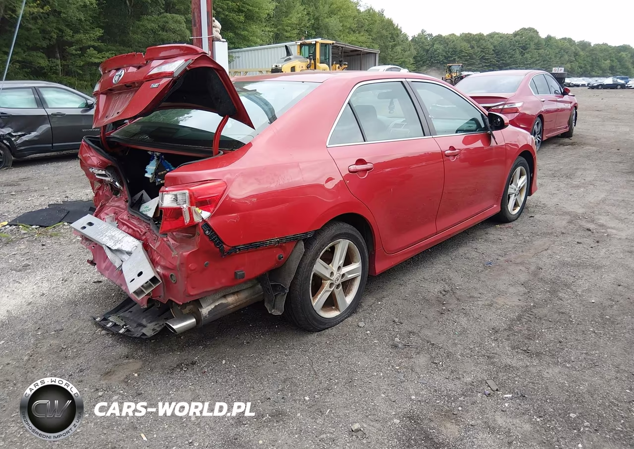 2013 Toyota Camry Se VIN:4T1BF1FK5DU648319 - 4