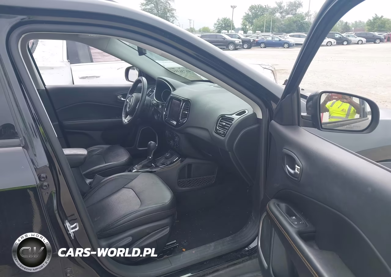 2019 Jeep Compass Limited 4X4 VIN:3C4NJDCB7KT599847 - 5