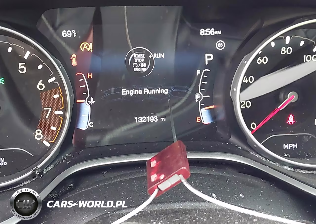 2018 Jeep Compass Altitude 4X4 VIN:3C4NJDBB7JT433098 - 16