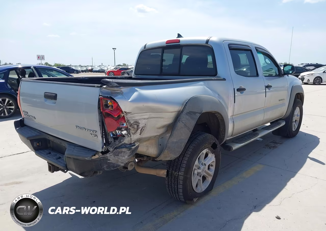 2012 Toyota Tacoma Prerunner V6 VIN:5TFJU4GN3CX024175 - 4