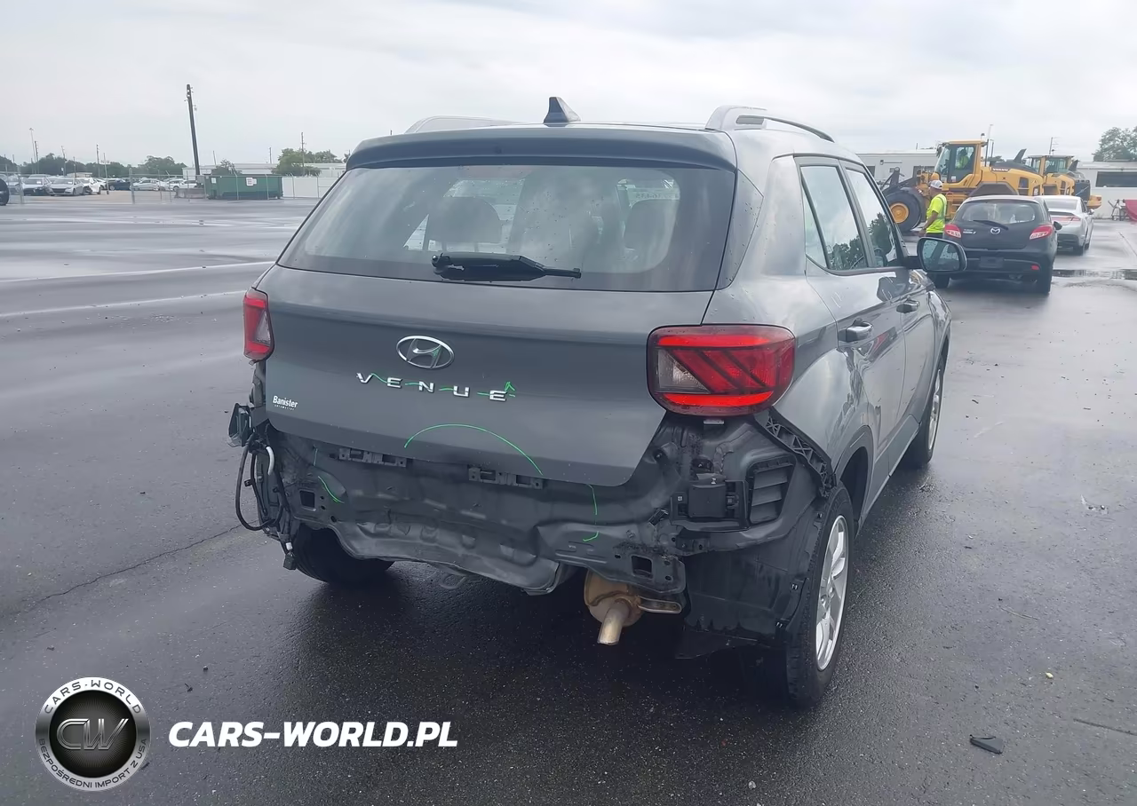 2020 Hyundai Venue Sel VIN:KMHRC8A3XLU023140 - 4