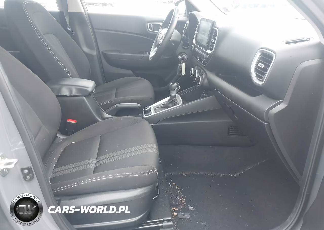 2020 Hyundai Venue Sel VIN:KMHRC8A3XLU023140 - 5