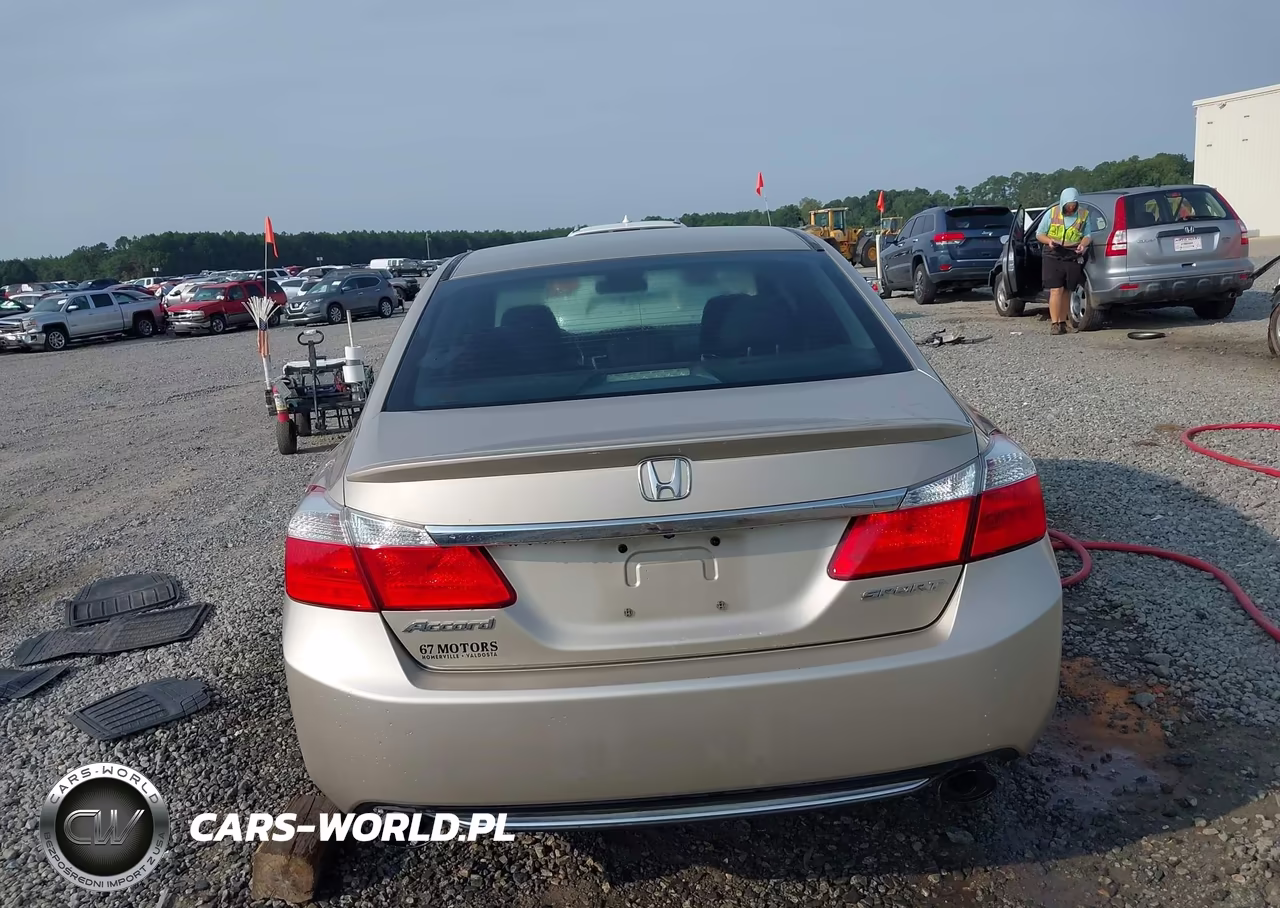 2015 Honda Accord Sport VIN:1HGCR2F57FA034233 - 16