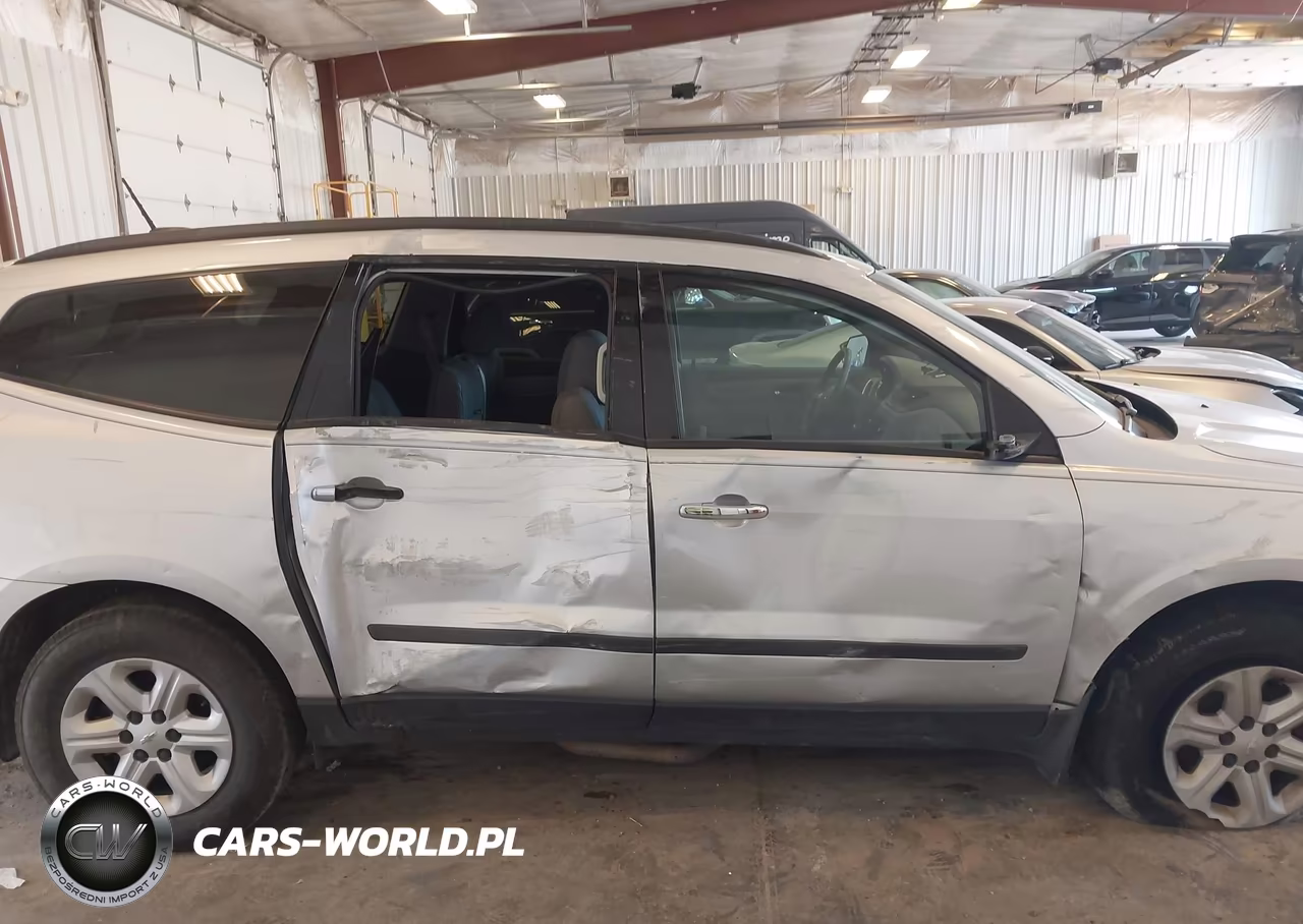 2016 Chevrolet Traverse Ls VIN:1GNKVFED7GJ335910 - 13
