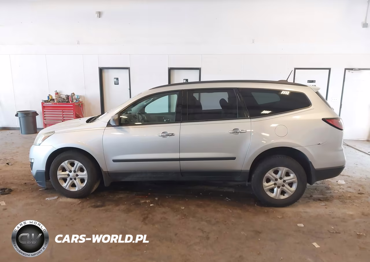 2016 Chevrolet Traverse Ls VIN:1GNKVFED7GJ335910 - 14