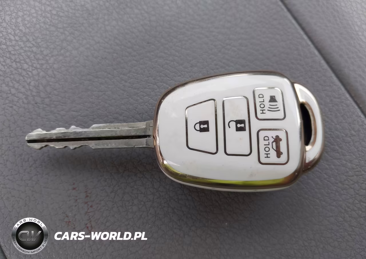 2015 Toyota Highlander Le V6 VIN:5TDZKRFH1FS054173 - 11