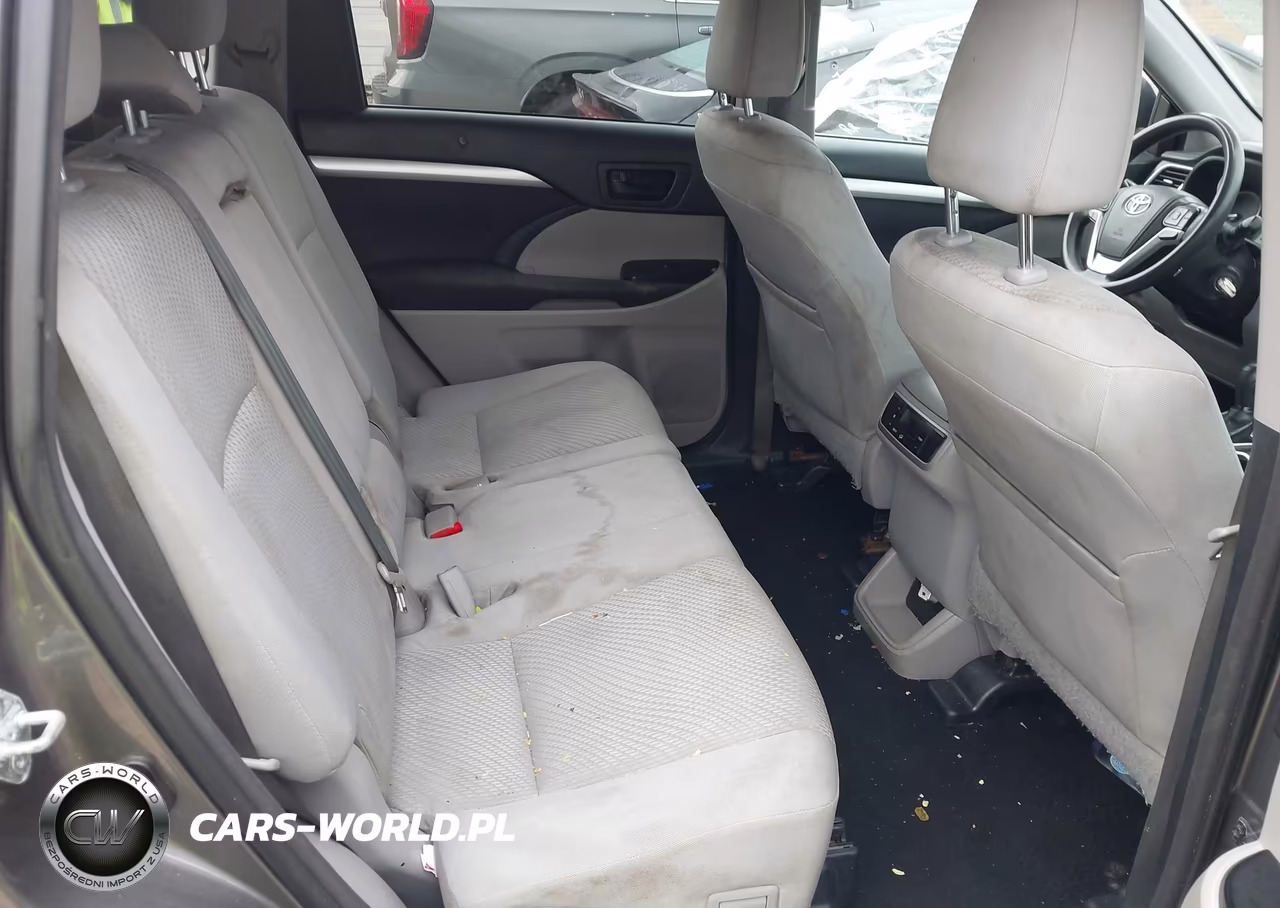 2015 Toyota Highlander Le V6 VIN:5TDZKRFH1FS054173 - 8