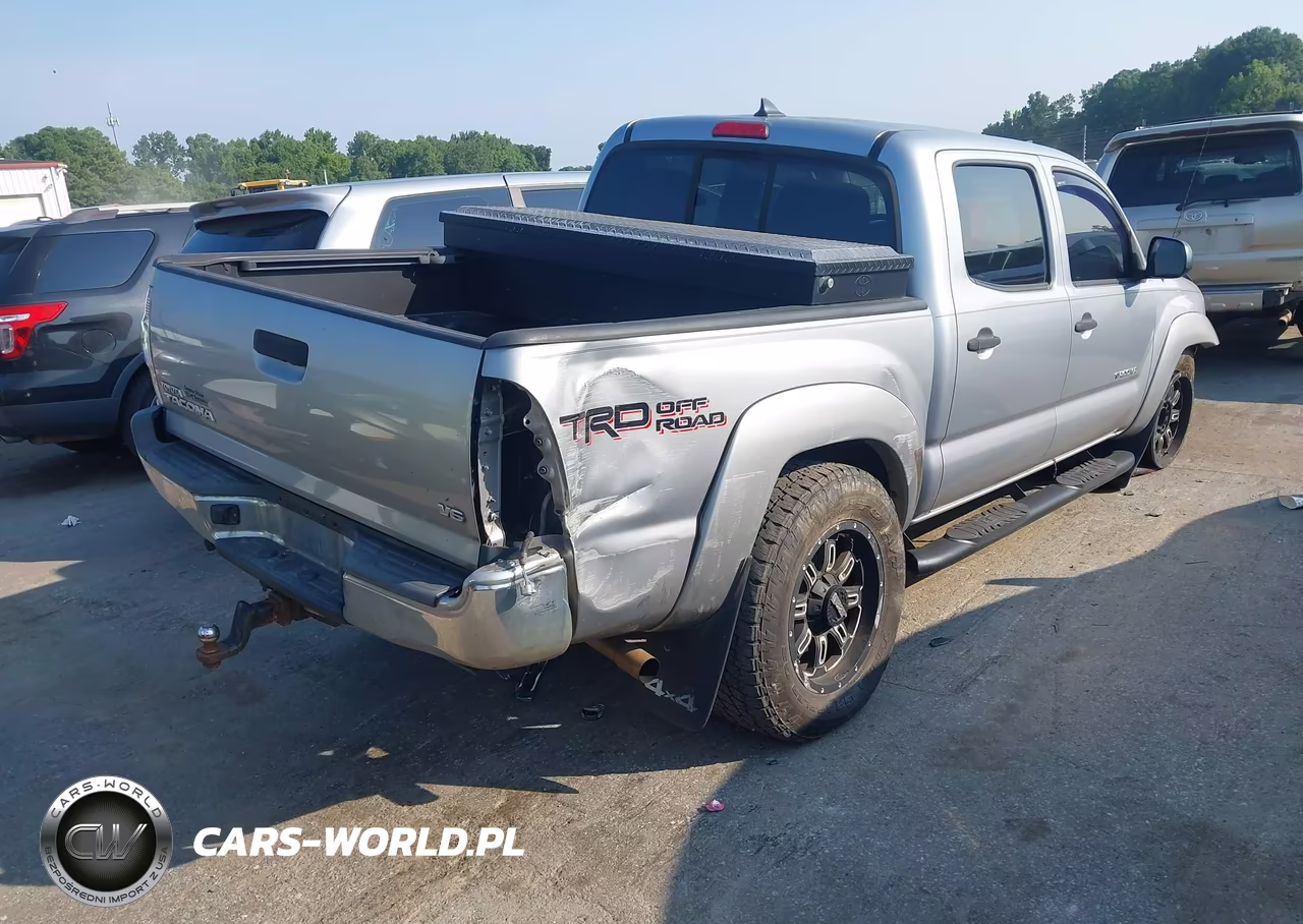 2014 Toyota Tacoma Base V6 VIN:5TFLU4EN3EX101495 - 4