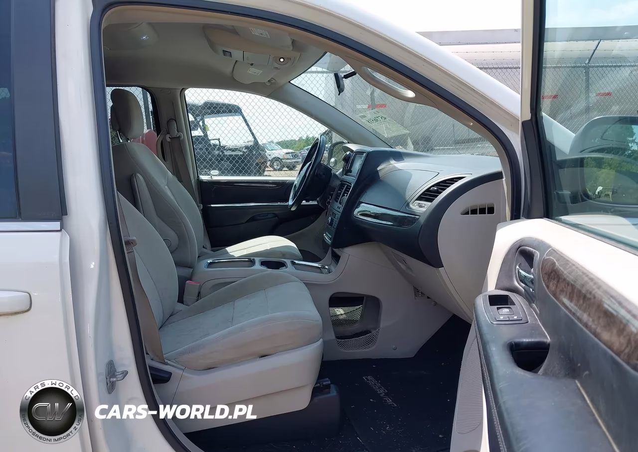 2011 Dodge Grand Caravan Crew VIN:2D4RN5DG4BR728509 - 5