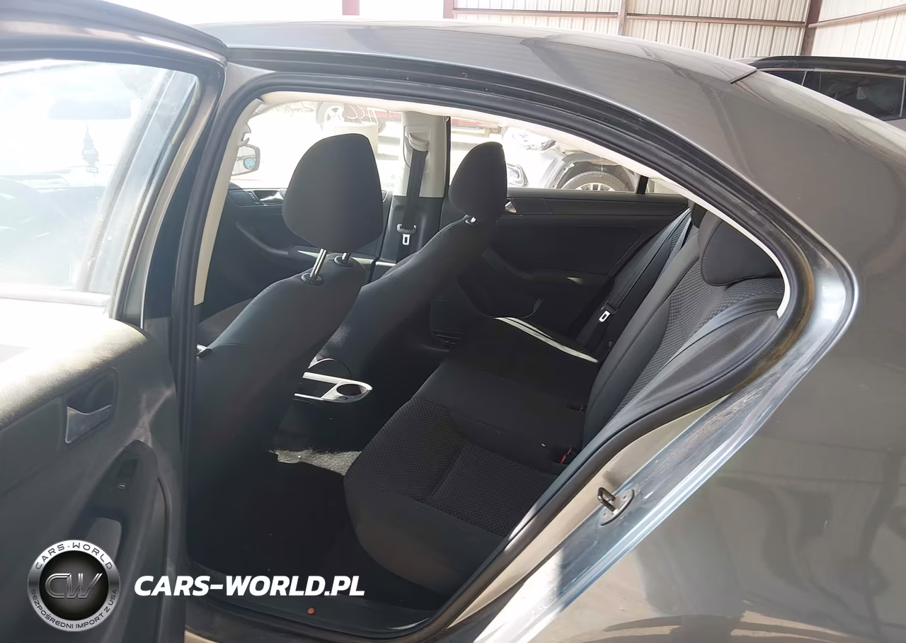 2011 Volkswagen Jetta 2.0L S VIN:3VW1K7AJ7BM069506 - 8