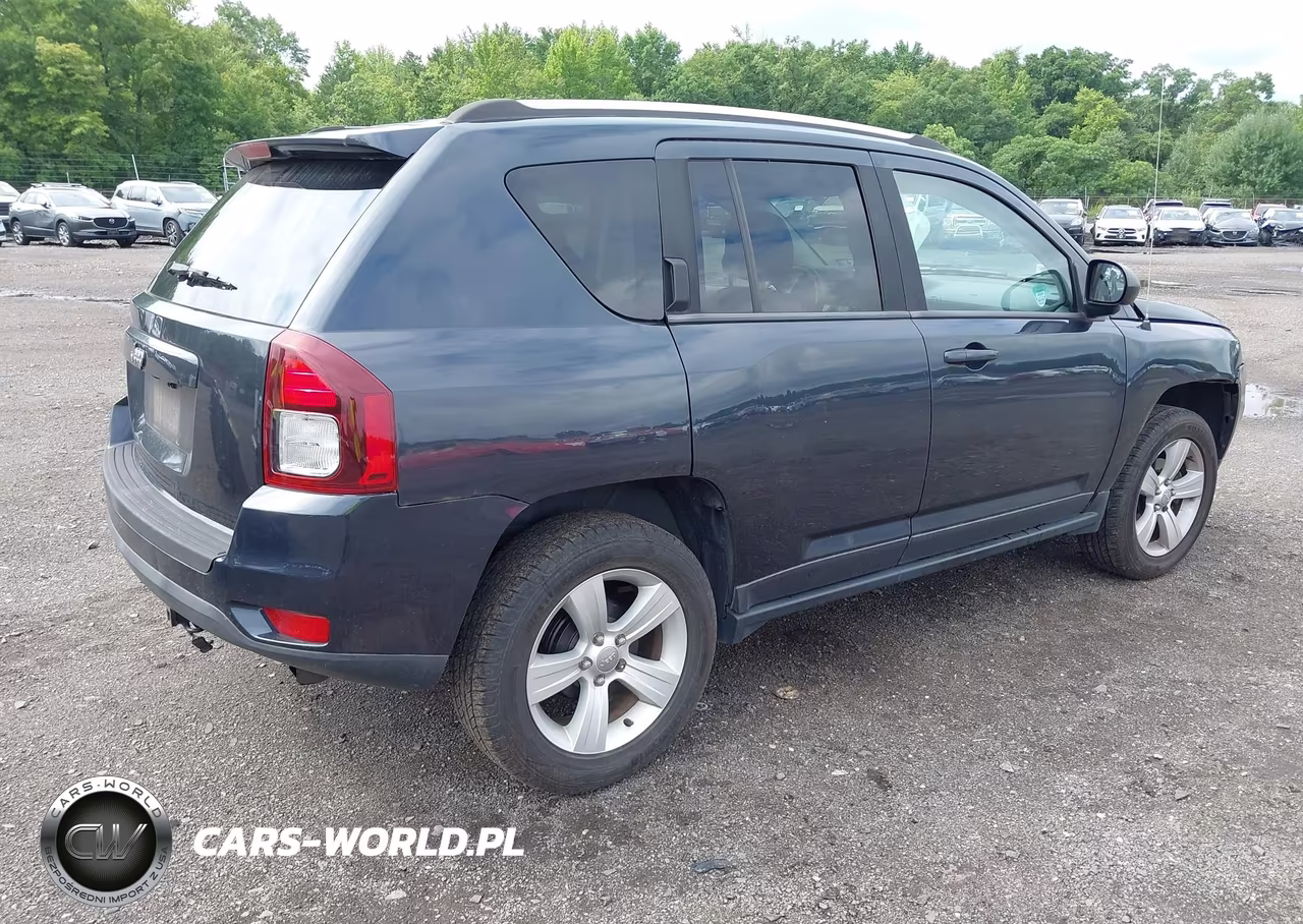 2014 Jeep Compass Sport VIN:1C4NJCBB9ED582635 - 4