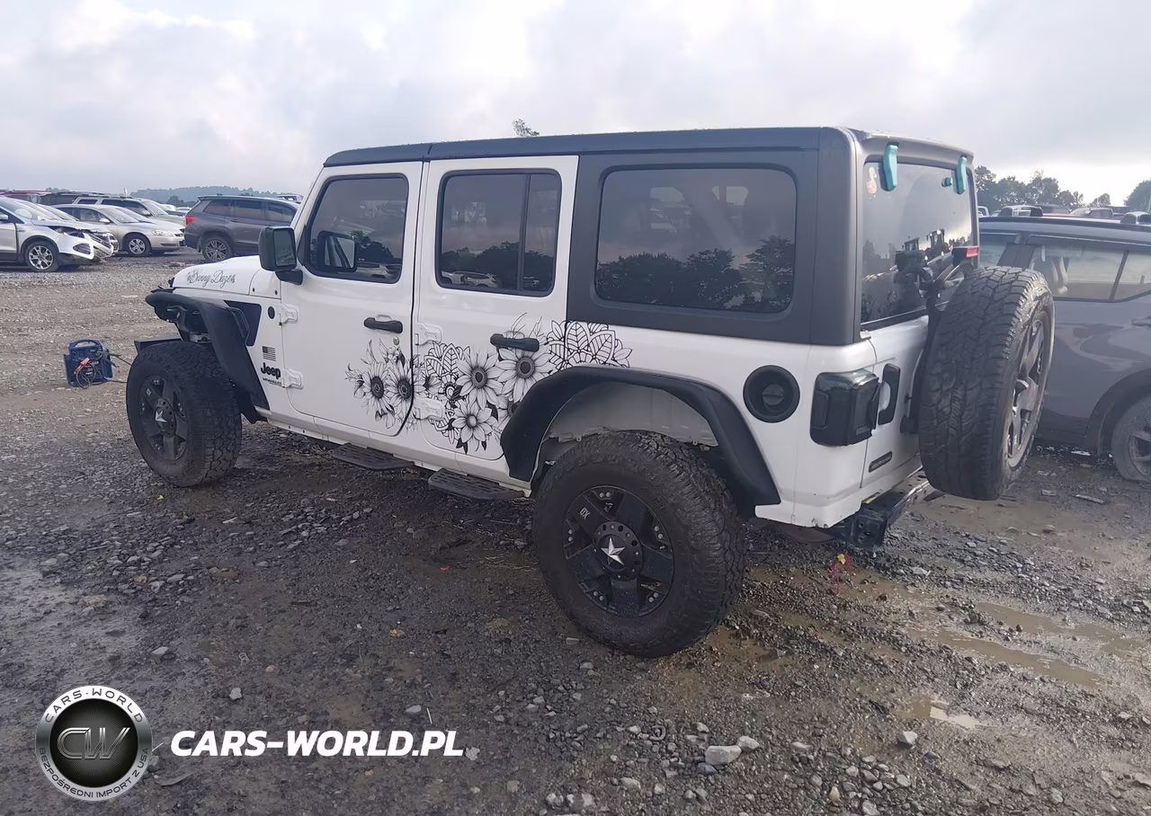 2021 Jeep Wrangler Unlimited Freedom 4X4 VIN:1C4HJXDN0MW637729 - 3