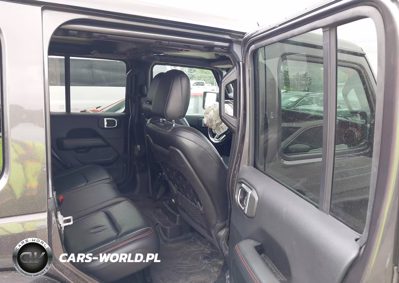 2018 Jeep Wrangler Unlimited Rubicon 4X4 VIN:1C4HJXFN5JW331604 - 8