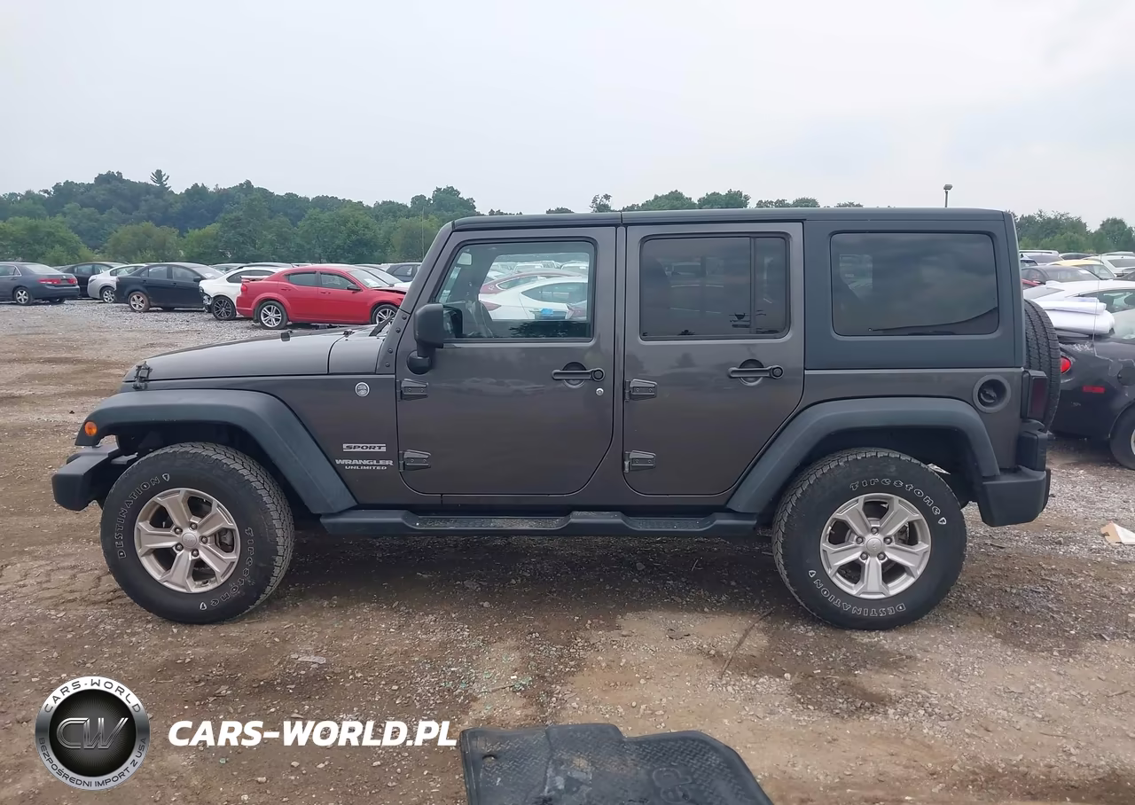2014 Jeep Wrangler Unlimited Sport VIN:1C4BJWDG7EL297600 - 14