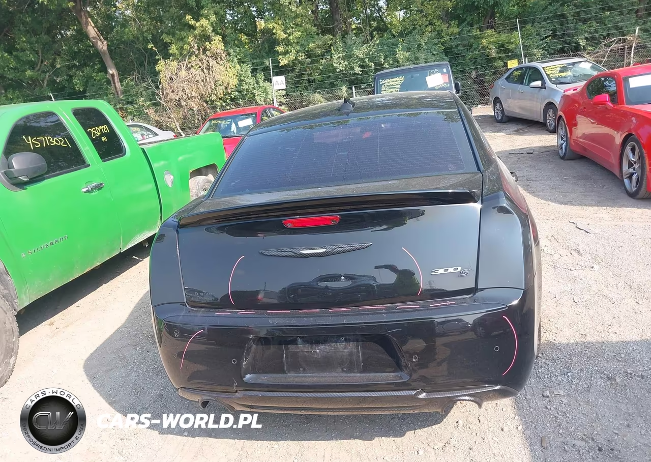 2016 Chrysler 300 300S VIN:2C3CCABTXGH128659 - 16