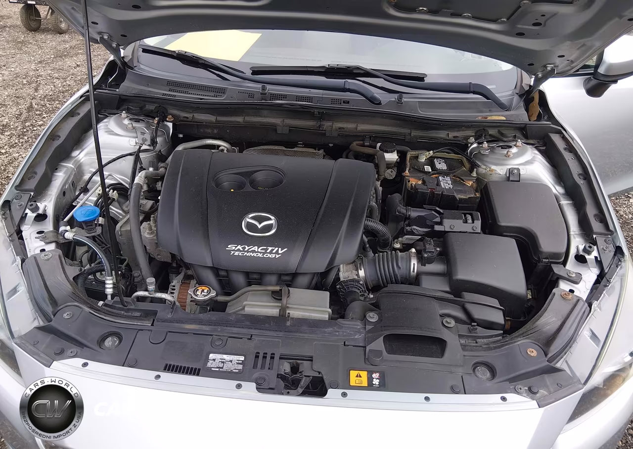 2018 Mazda Mazda3 Sport VIN:3MZBN1U76JM190941 - 10