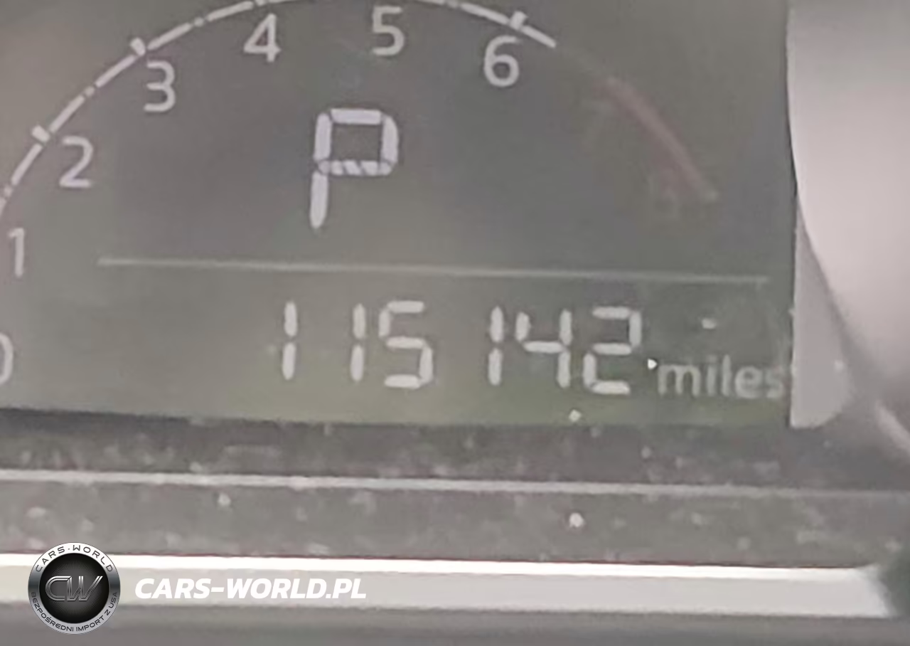 2018 Mazda Mazda3 Sport VIN:3MZBN1U76JM190941 - 16
